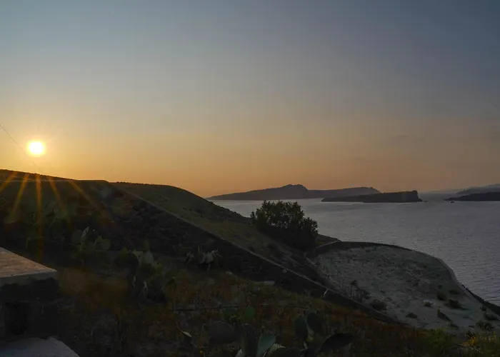 The Noverian Bios Caldera Sunset 酒店