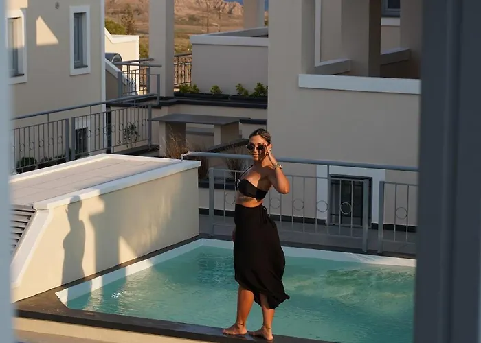 The Noverian Bios Caldera Sunset Hotel *